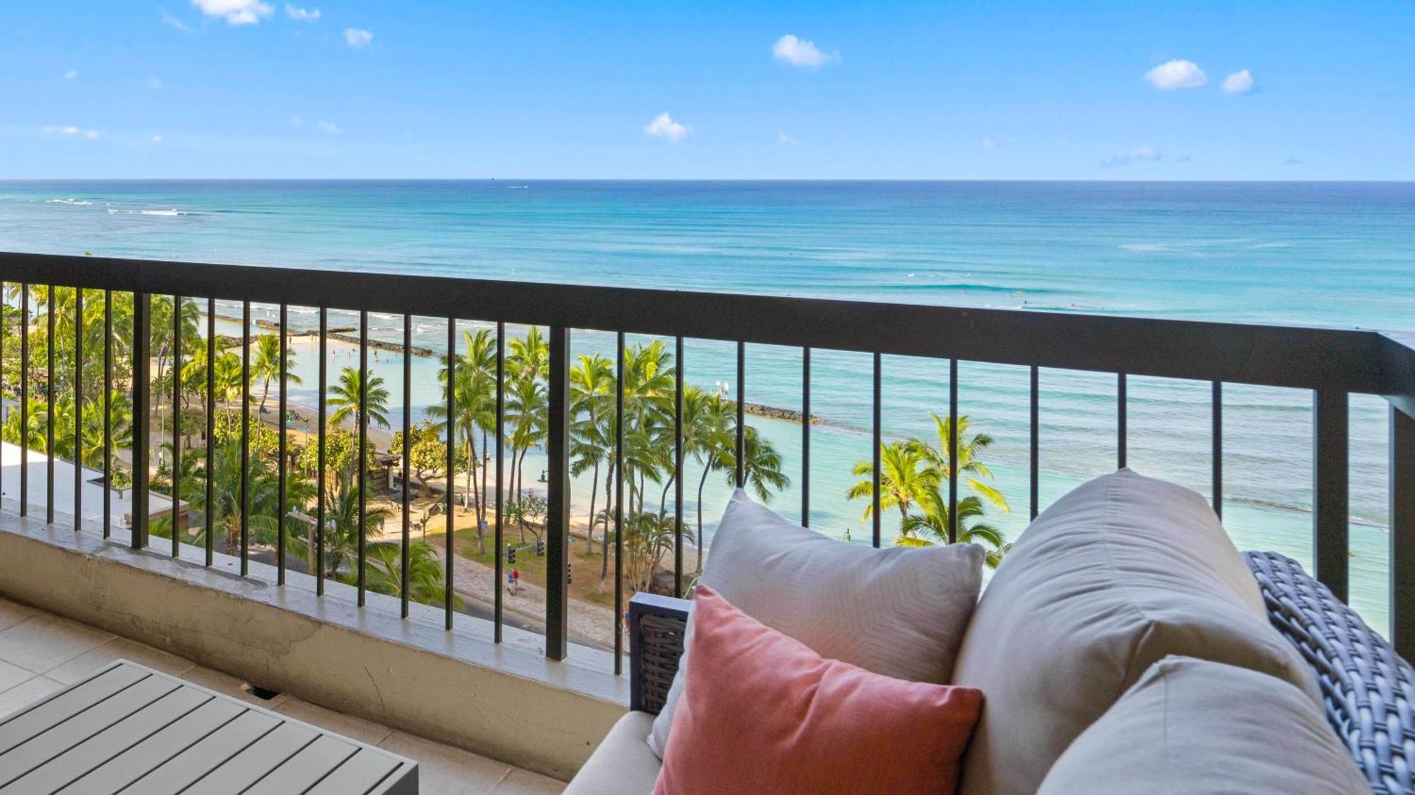 Luxury Oceanfront 2 Bedroom Apartment At Waikiki Beach Tower 호놀룰루 외부 사진