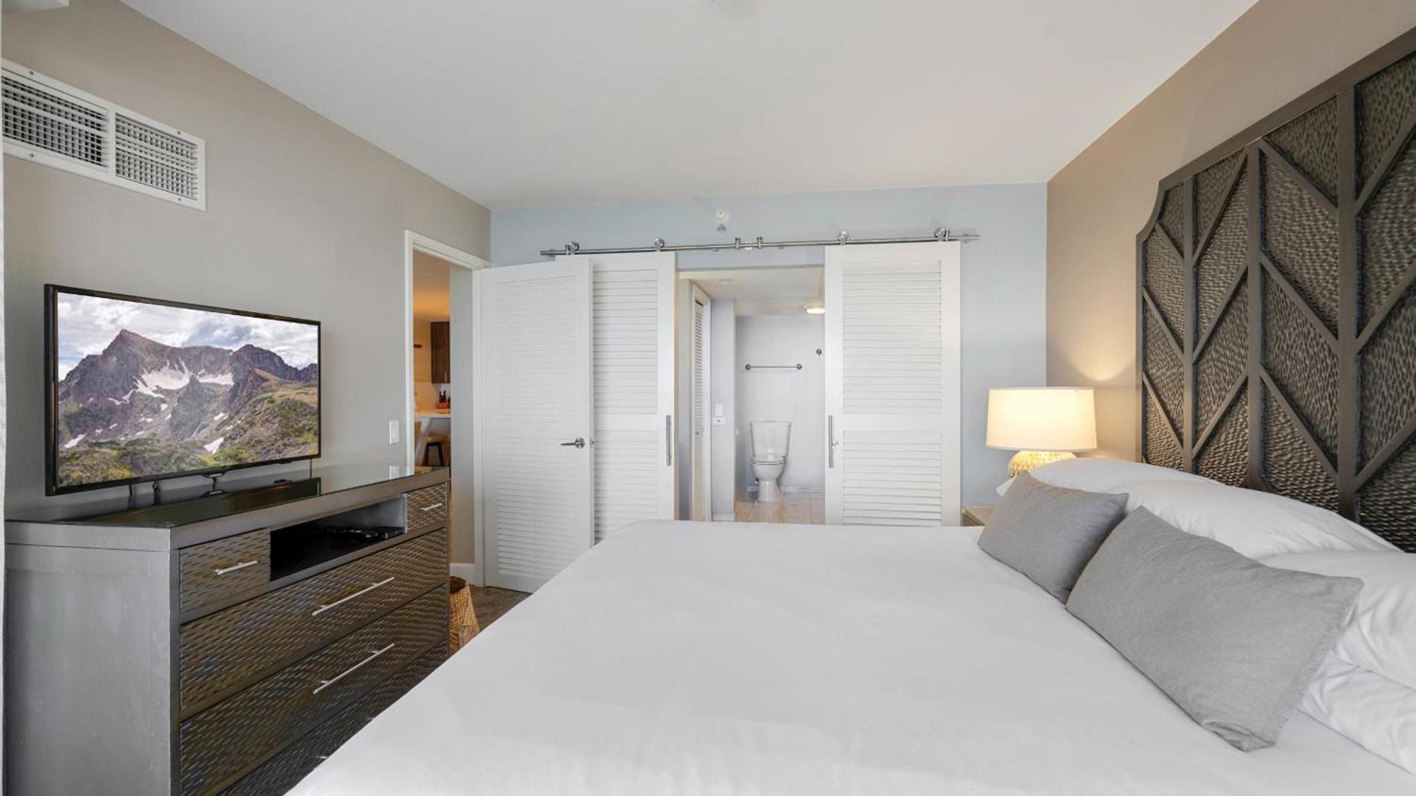Luxury Oceanfront 2 Bedroom Apartment At Waikiki Beach Tower 호놀룰루 외부 사진