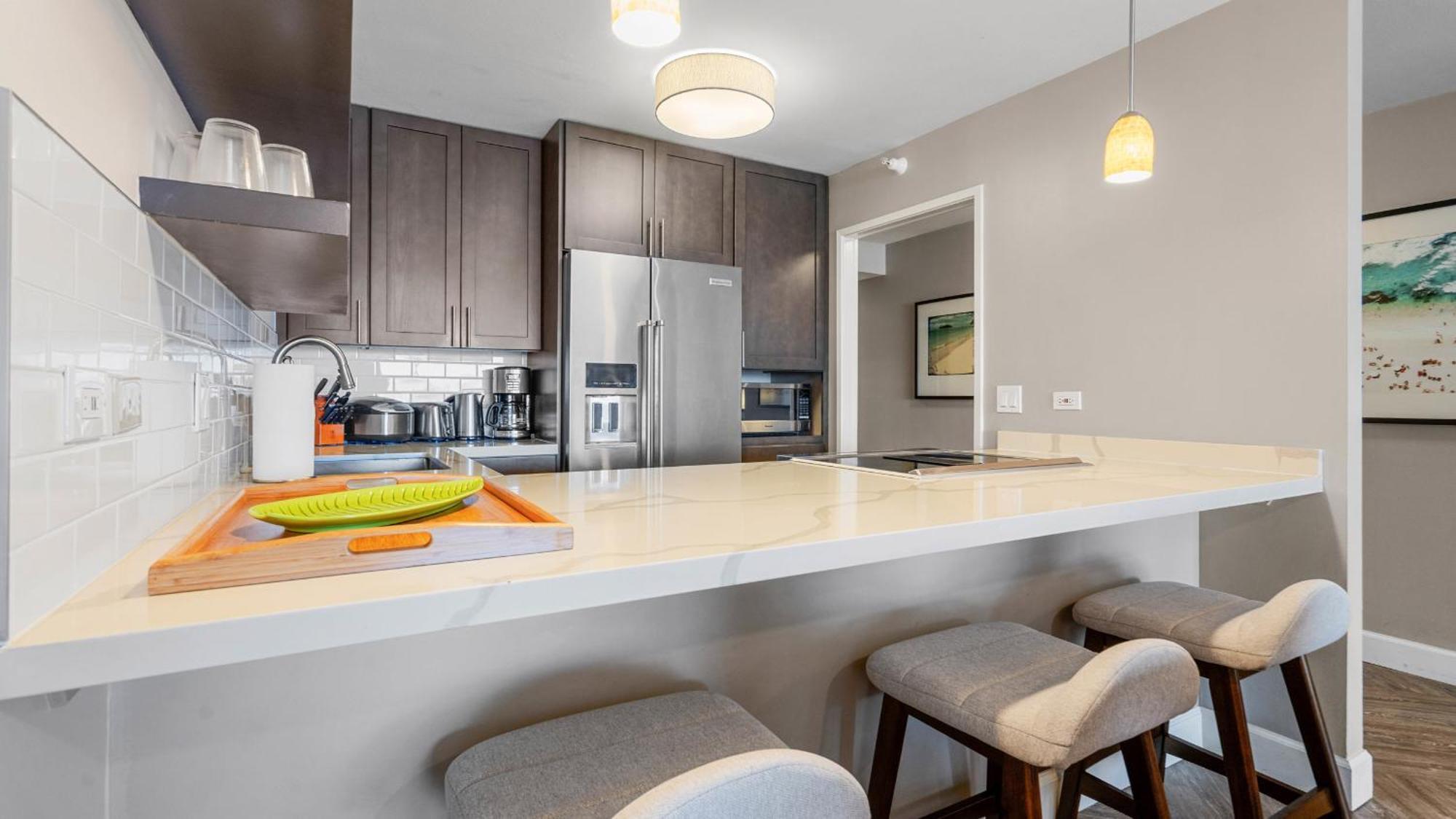 Luxury Oceanfront 2 Bedroom Apartment At Waikiki Beach Tower 호놀룰루 외부 사진